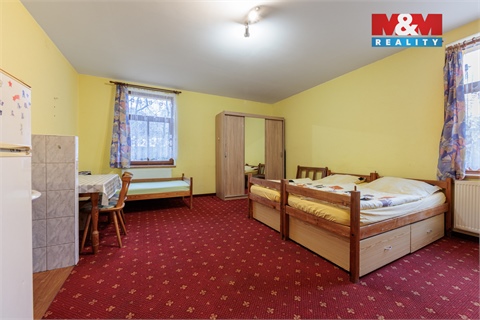 Prodej rodinného domu, 664 m² - 2