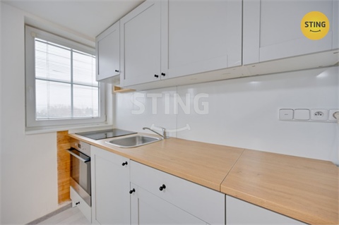 Pronájem bytu 1kk, 38 m² 0