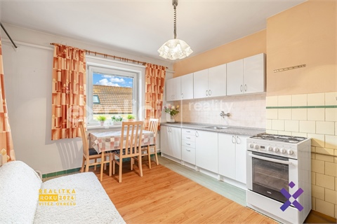 Prodej rodinného domu, 207 m² - 6