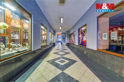 Pronájem bytu 1kk, 28 m² - 18