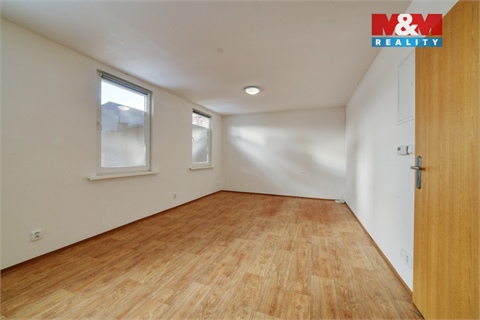 Pronájem bytu 1kk, 28 m² 4
