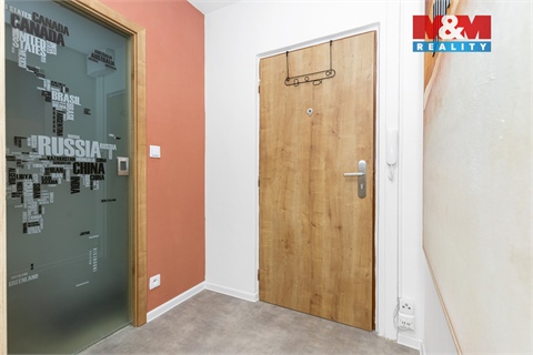 Pronájem bytu 1+1, 32 m² - 16