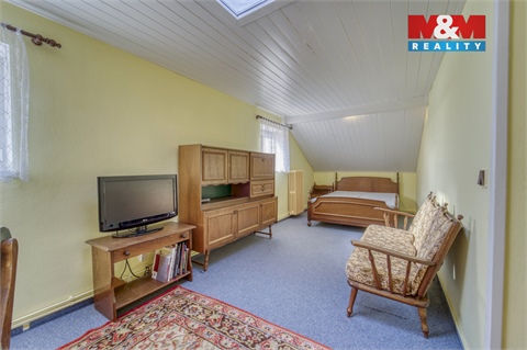 Prodej komerčního objektu, 324 m² 28