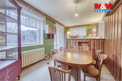 Prodej komerčního objektu, 324 m² 12