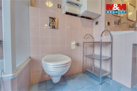 Prodej komerčního objektu, 324 m² - 20