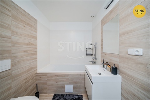 Pronájem bytu 2kk, 84 m² - 8