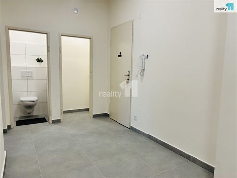 Pronájem bytu 3kk, 75 m² 10