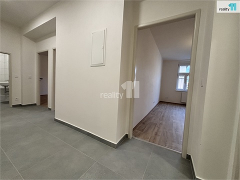 Pronájem bytu 3kk, 75 m² 6