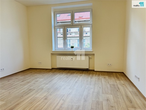 Pronájem bytu 3kk, 75 m² 2
