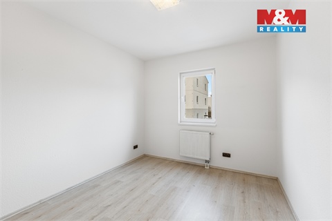 Prodej bytu 3kk, 67 m² - 14