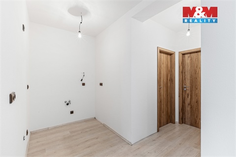 Prodej bytu 3kk, 67 m² - 18