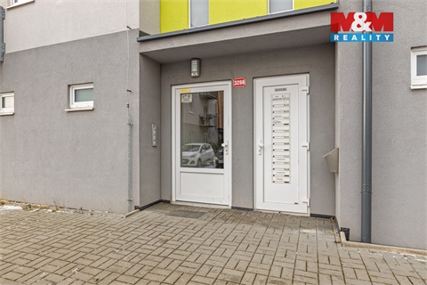 Prodej bytu 3kk, 67 m² 24