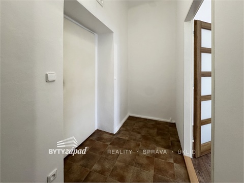 Pronájem bytu 2kk, 35 m² - 8