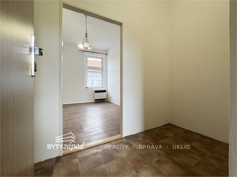 Pronájem bytu 2kk, 35 m² 6