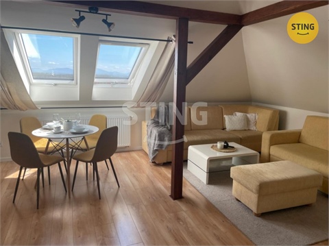 Pronájem bytu 2kk, 77 m² 4