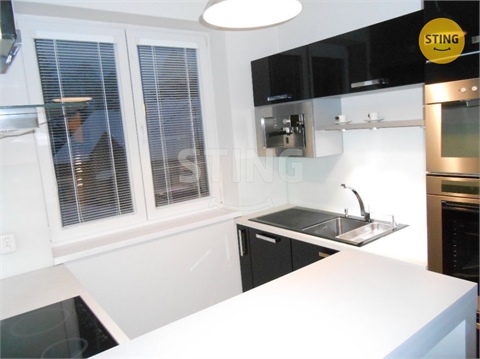 Pronájem bytu 3+1, 88 m² - 0