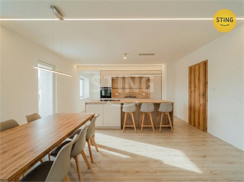 Prodej rodinného domu, 215 m² 4