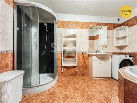 Prodej rodinného domu, 298 m² 8