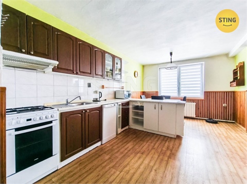 Prodej rodinného domu, 298 m² 4