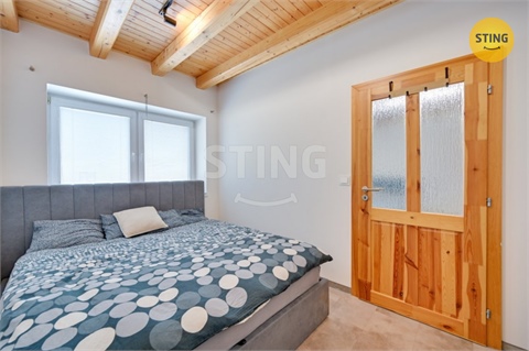 Prodej rodinného domu, 200 m² 10