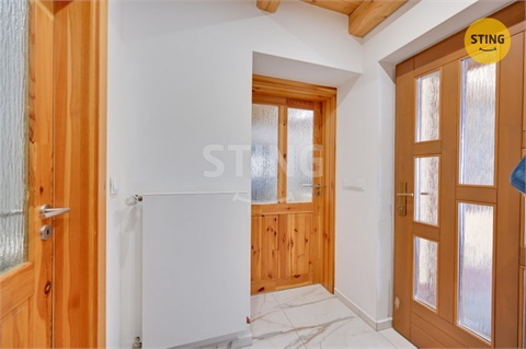 Prodej rodinného domu, 200 m² 10