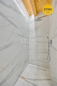 Prodej rodinného domu, 200 m² 14