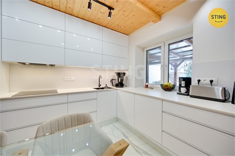 Prodej rodinného domu, 200 m² 2