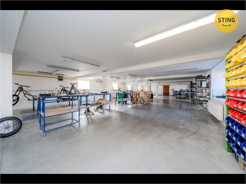 Pronájem skladu / haly, 750 m² - 0