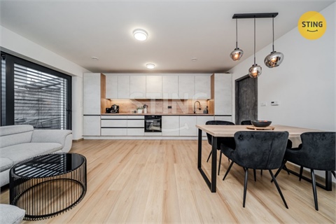 Prodej bytu 3kk, 81 m² 0