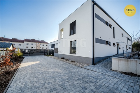 Prodej bytu 3kk, 81 m² 22