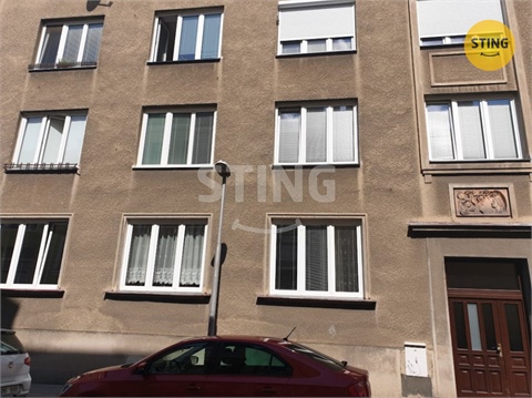 Pronájem bytu 3+1, 77 m² 0