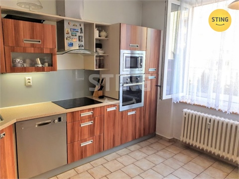 Pronájem bytu 3+1, 77 m² 2