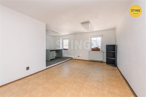 Prodej komerčního objektu, 880 m² 20