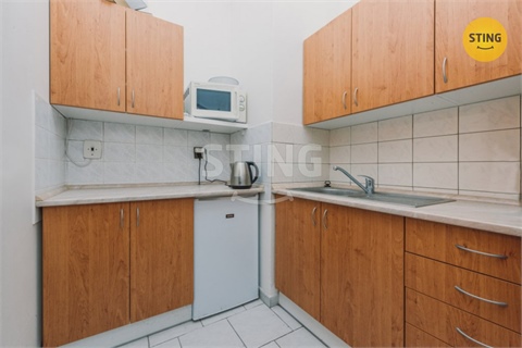 Prodej komerčního objektu, 880 m² 16