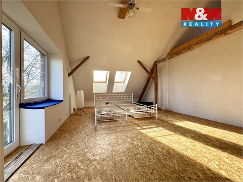 Prodej rodinného domu, 180 m² - 10