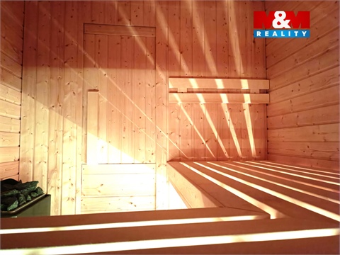 Prodej rodinného domu, 180 m² - 2