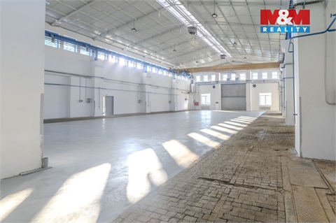 Pronájem výrobního objektu, 1 056 m² - 2