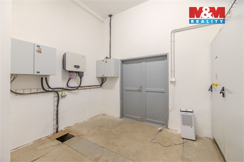 Pronájem výrobního objektu, 1 056 m² 24