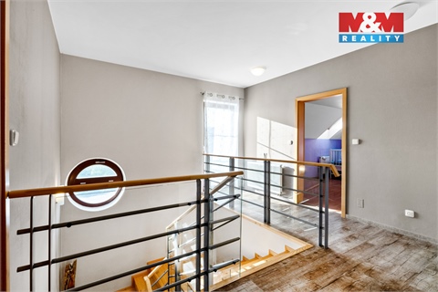 Prodej rodinného domu, 323 m² - 22