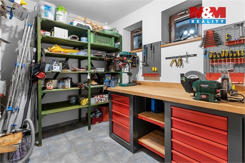 Prodej rodinného domu, 323 m² 20