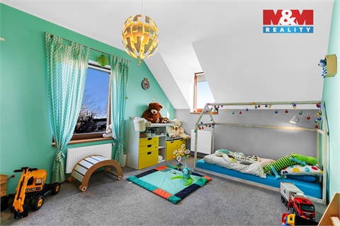 Prodej rodinného domu, 323 m² 6