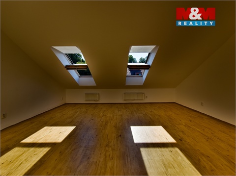 Pronájem bytu 1+1, 39 m² 2