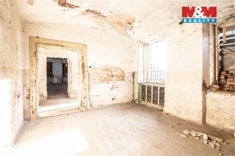 Prodej obchodních prostor, 288 m² 8