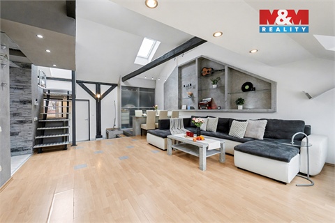 Prodej bytu 4kk, 126 m² - 0