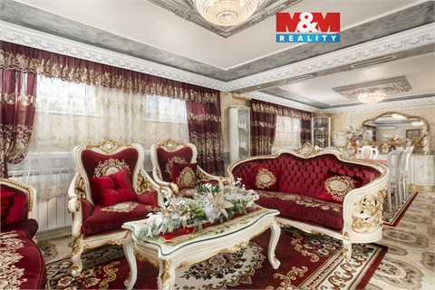 Prodej rodinného domu, 273 m² 0