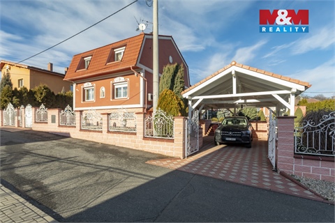 Prodej rodinného domu, 273 m² 16