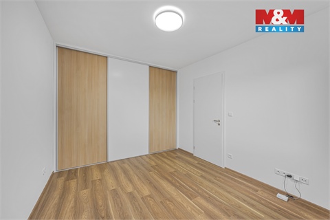 Pronájem bytu 3kk, 74 m² - 8