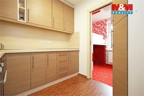 Prodej bytu 2+1, 33 m² 8