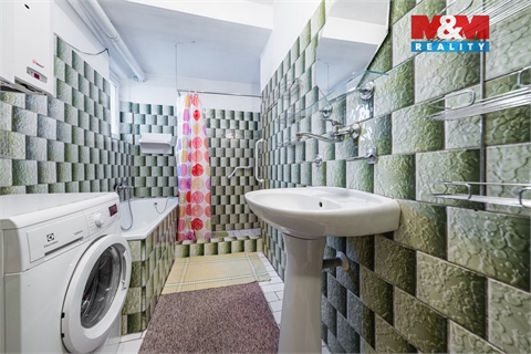 Prodej rodinného domu, 160 m² - 6