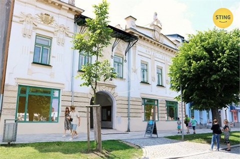 Pronájem obchodních prostor, 56 m² 0